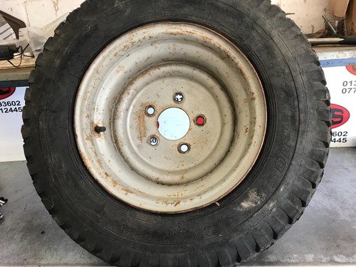 Rear stud wheel - rear,