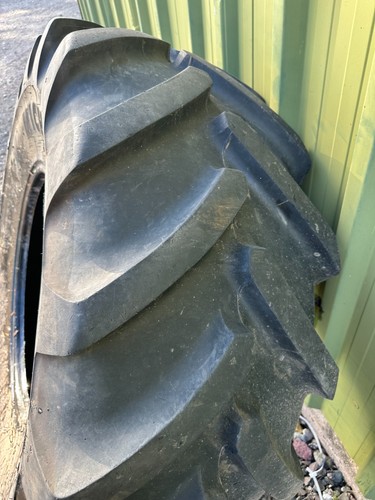 495x70x24 michelin xm47 - ,