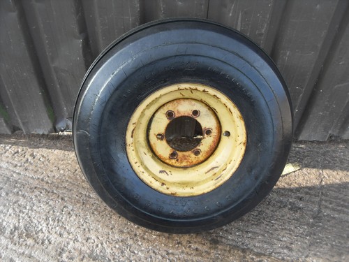 Tractor trailer implement - /, /
