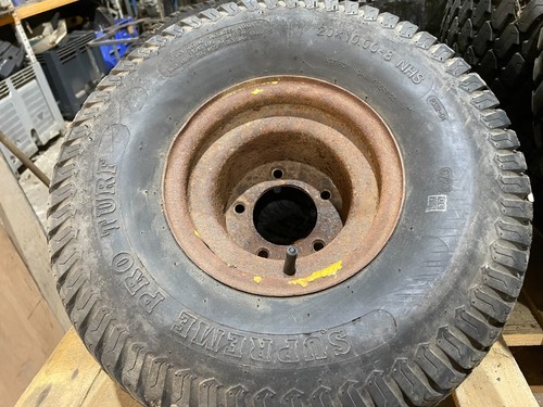 Rear stud wheel - rear, +