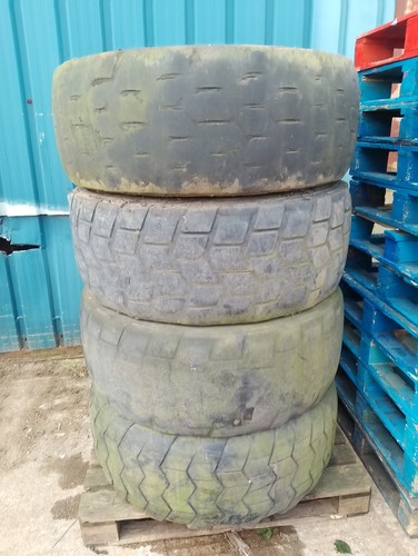 Super single tyres 445 65 - 4x,