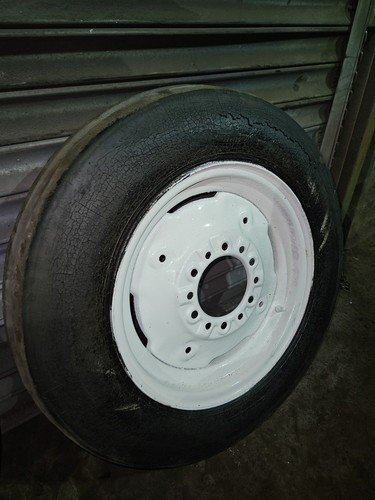 Tractor front six stud - stud, wheel